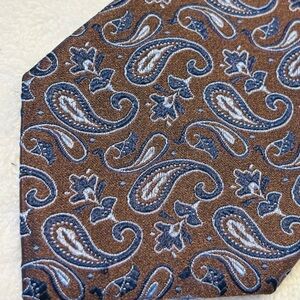 Brand New Stylish Tie By BROOKS BROTHERS
